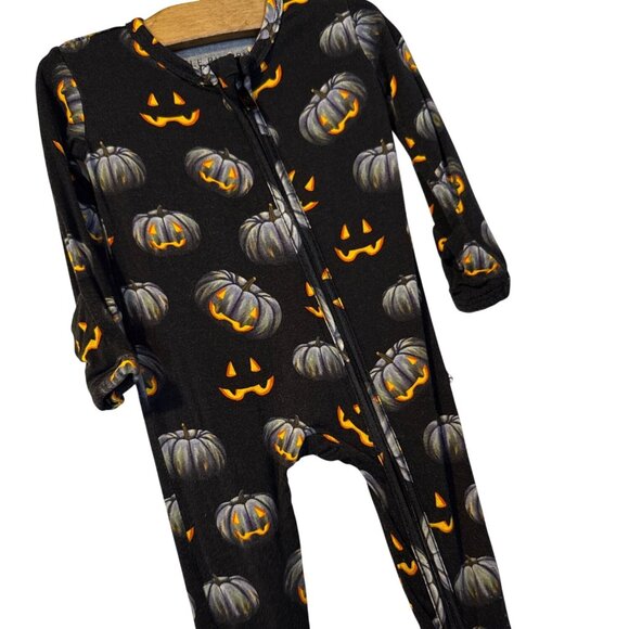 Little Bum Bums Bamboo Black Pumpkin Halloween Baby Footed Pajamas 3-6M Zippy - Picture 5 of 5